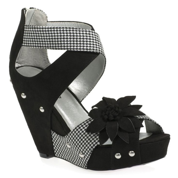 Ruby Shoo Goldie Wedge - Size 41 (US10) - Picture 1 of 9